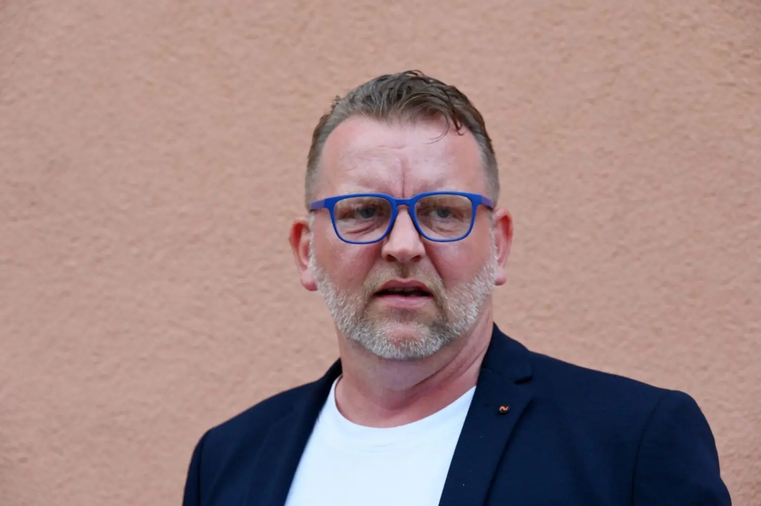 Kai-Uwe Weilmünster hat einst für den SC Cottbus in der 1. Handball-Bundesliga gespielt. Nun will er als Präsident den LHC Cottbus zurück in die 3. Liga bringen. In der Oberliga Ostsee-Spree geht es knapp zu, dennoch muss der Verein schon für den möglichen Aufstieg planen.