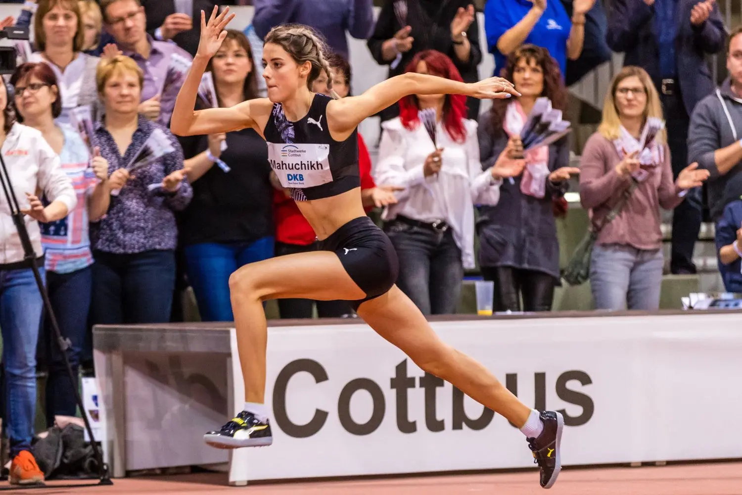 Yaroslava Mahuchikh aus der Ukraine gewann im Januar in der Lausitz-Arena den Hochsprung der Frauen.⇥