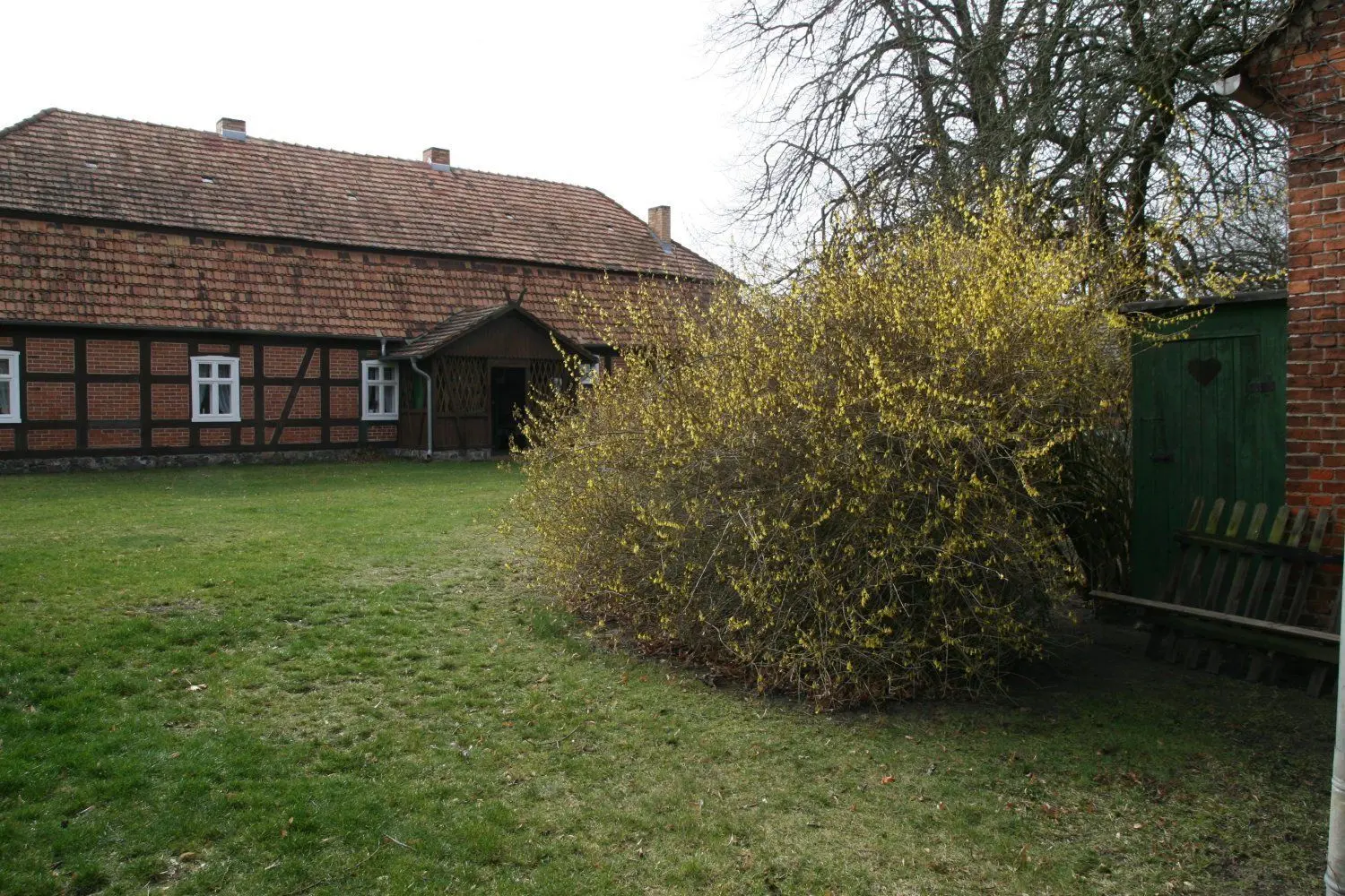 Das Bauernmuseum Schlepzig befindet sich auf einem ehemaligen Vierseithof, auf dem sogar das Plumsklo noch seinen Platz hat.