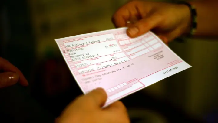 Zweite Geliebte des Apotheken-Betrügers packt im Prozess aus