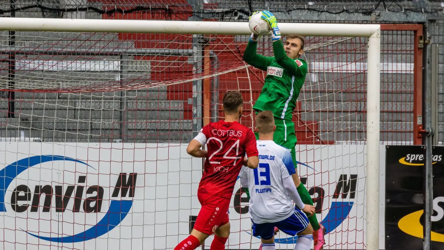 Toni Stahl hat auch schon für RB Leipzig und den FC Fulham in England gespielt.
