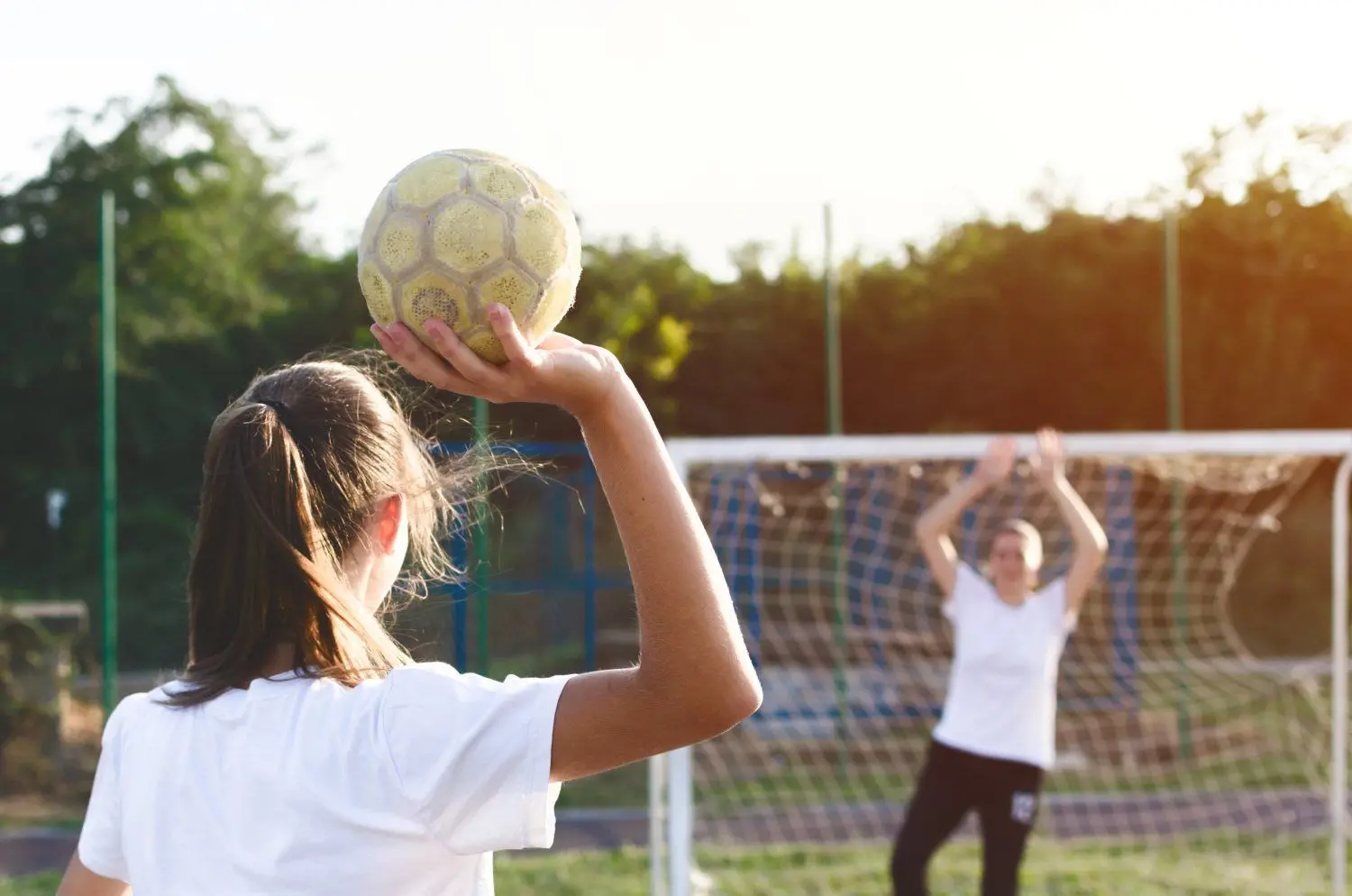 Bei Lok Schleife ist man davon überzeugt, dass Freiluft- und Beach-Handball im Sommer gute Alternativen zum klassischen Handball sein könnten.