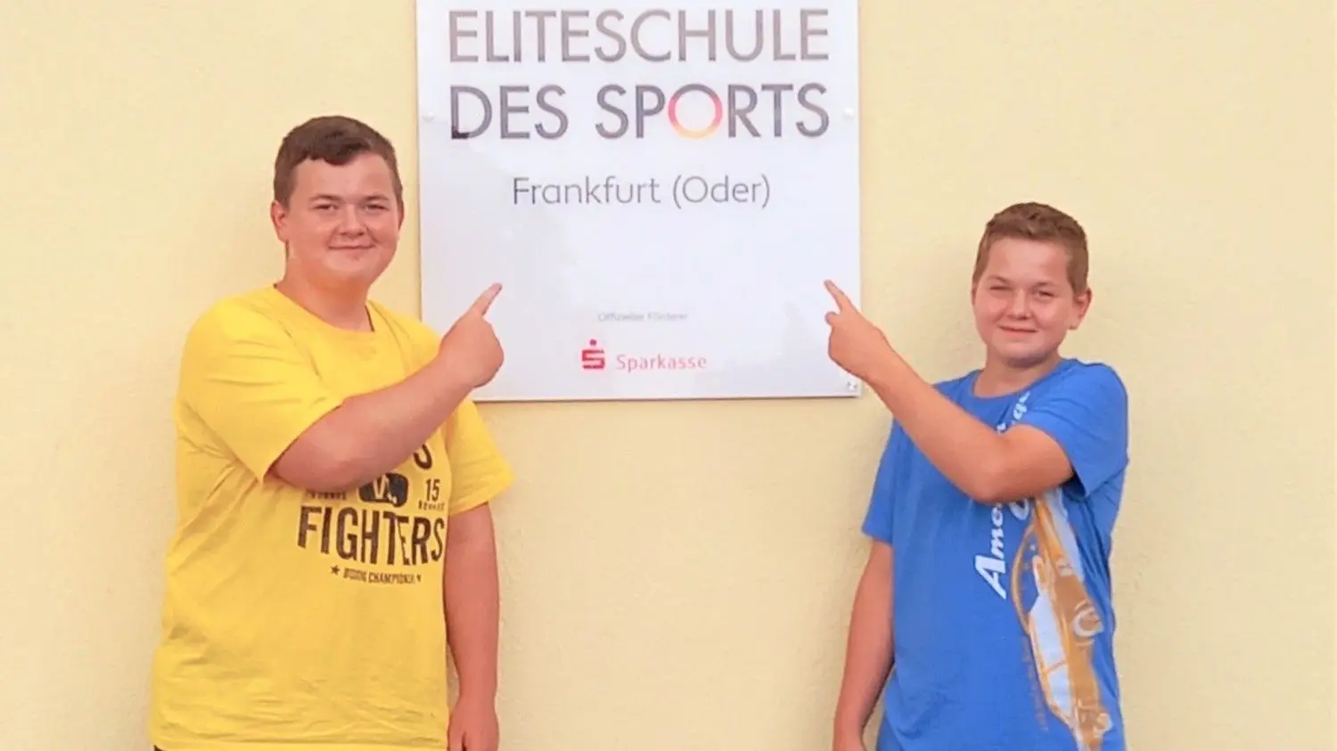 Die Brüder David (l.) und Fabian Obenaus aus Kahla besuchen gemeinsam die Eliteschule des Sport in Frankfurt (Oder).