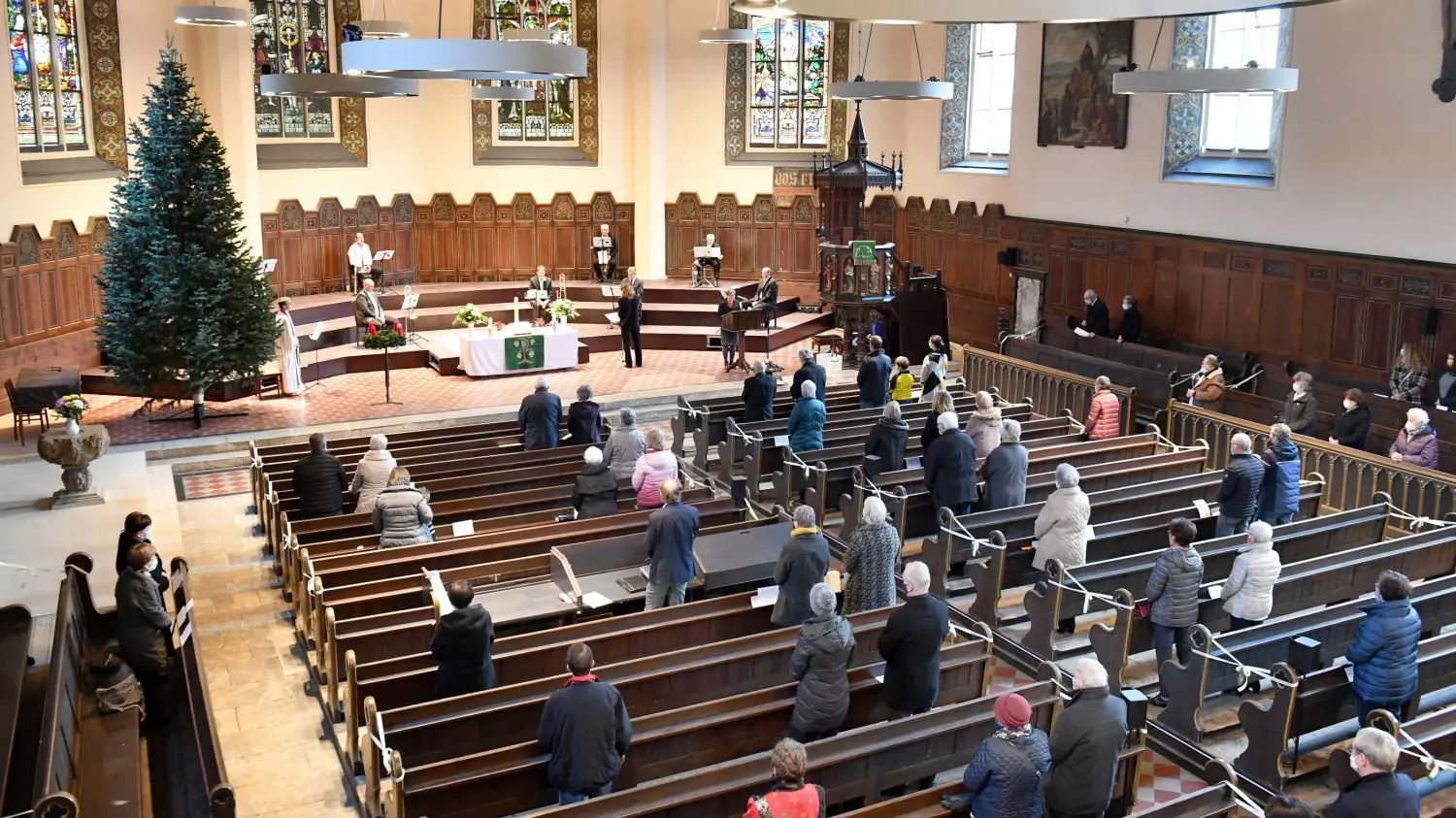 Am Heiligen Abend wird es auch in der Kirche St. Nikolai in Bad Liebenwerda keinen Gottesdienst geben, wie hier unlängst mit Abstand nach Umbau und Renovierung des Gotteshauses. Diese und anderen Kirchen haben am Nachmittag aber geöffnet.