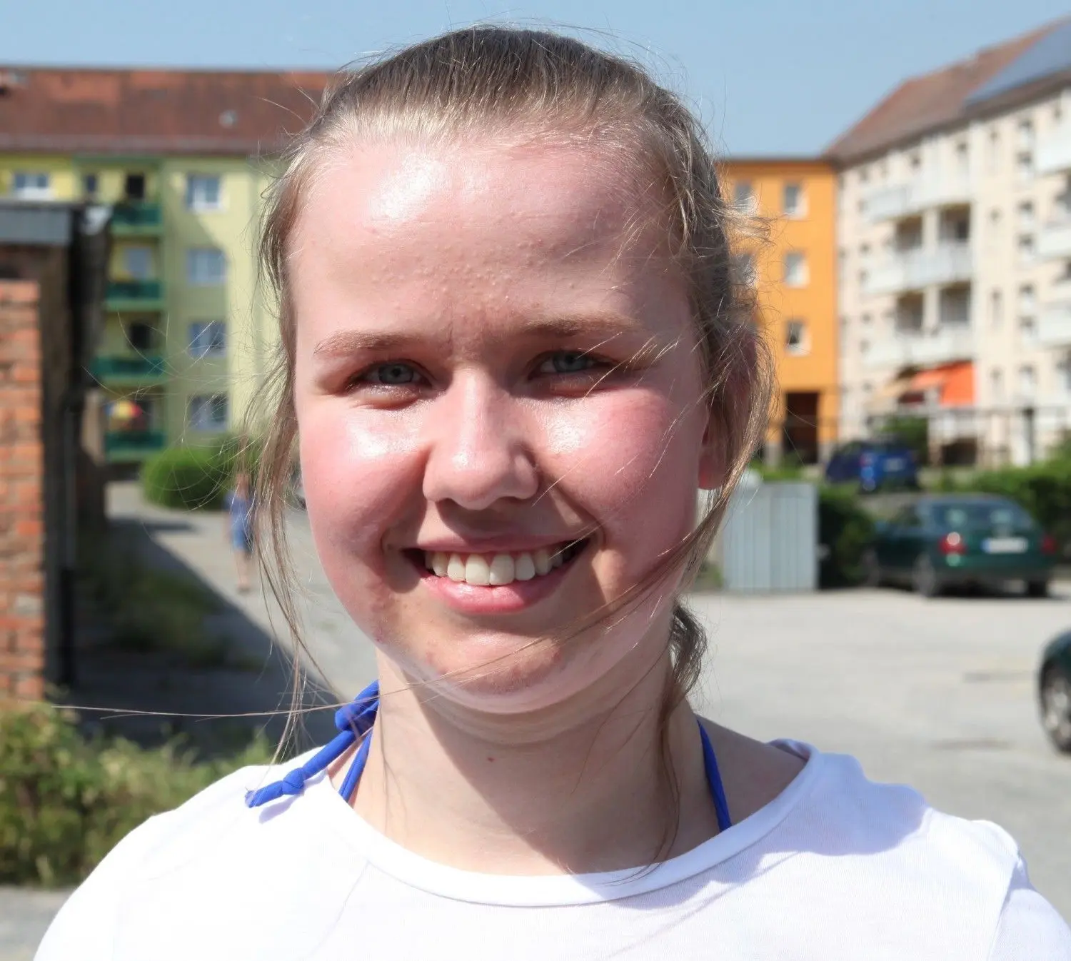 Laura Kuckel (18)  ist für die neue Schwimmhalle am Puschkinplatz. ⇥