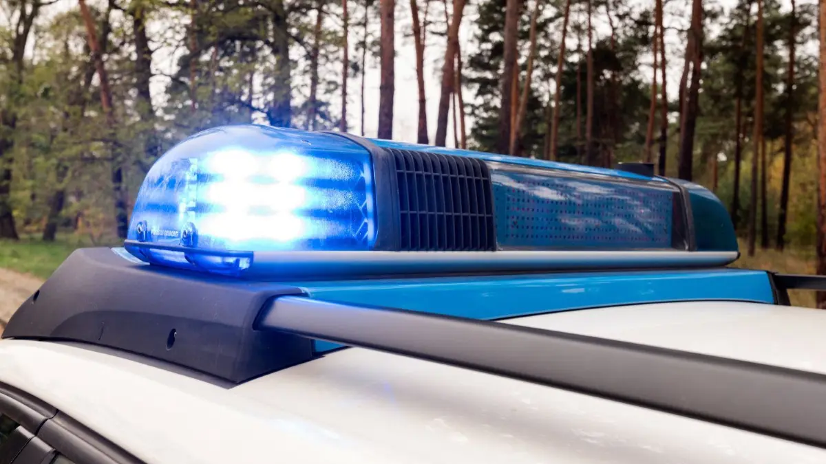 Die Bundespolizei hat die Kabeldiebe verfolgt, aber nicht erwischt.
Polizei Symbolfoto
