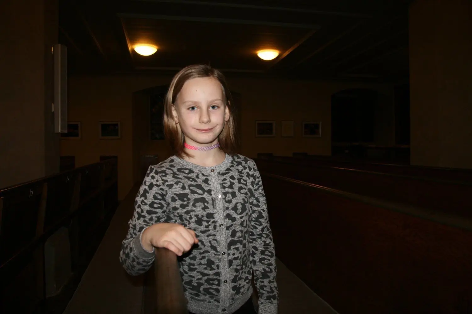Annabell-Josefine hat sich die Hauptrolle der Maria ausgesucht. Ein bisschen aufgeregt ist sie. Aber als Geigenschülerin an der Musikschule kennt sich die Elfjährige mit Auftritten aus.