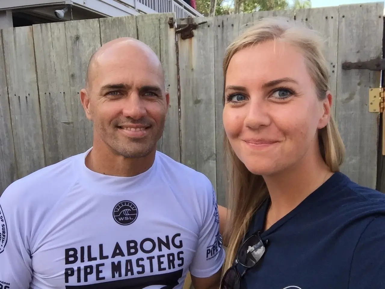 Die Ex-Cottbuserin Claudia Müller mit der Surf-Legende Kelly Slater.