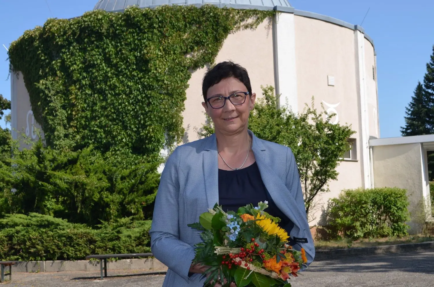 Romy Stötzner wird die Schulleiterin der neuen Oberschule. Seit Beginn des Schuljahres 2019/20 ist sie die Leiterin der Oberschule „Am Planetarium“. Diese Schule wird Ende des Jahres geschlossen. Schüler, Lehrer und Schulleiterin wechseln an die neue Oberschule im WK I.