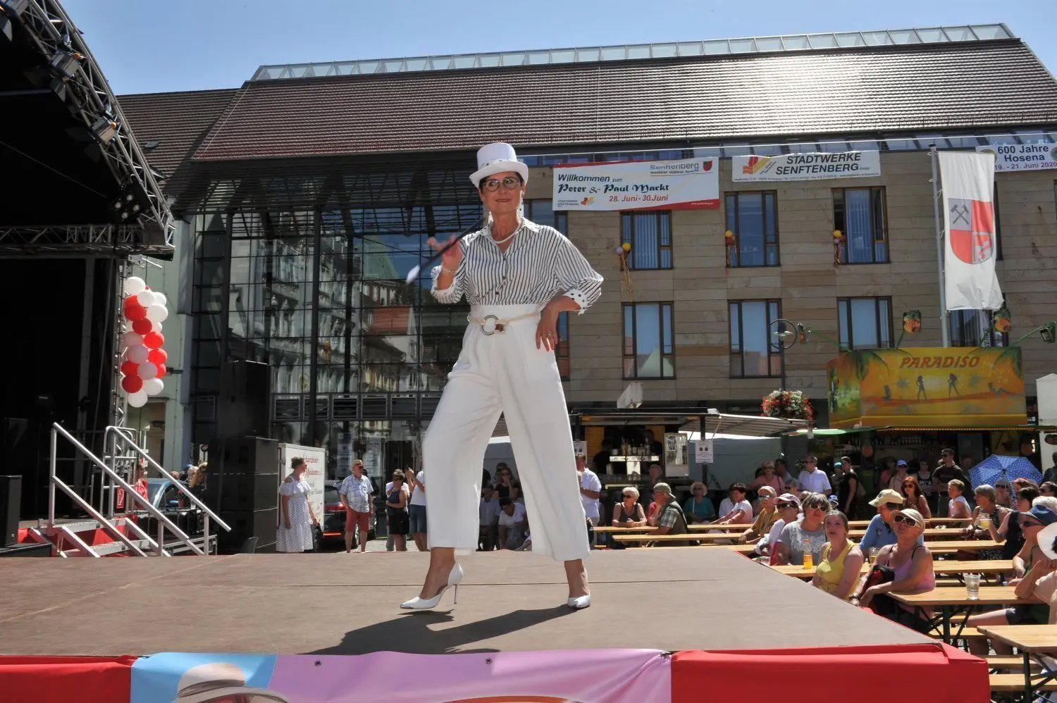 Paris, Mailand, Senftenberg heißt die Modenschau, die das Modehaus Voigt präsentiert.