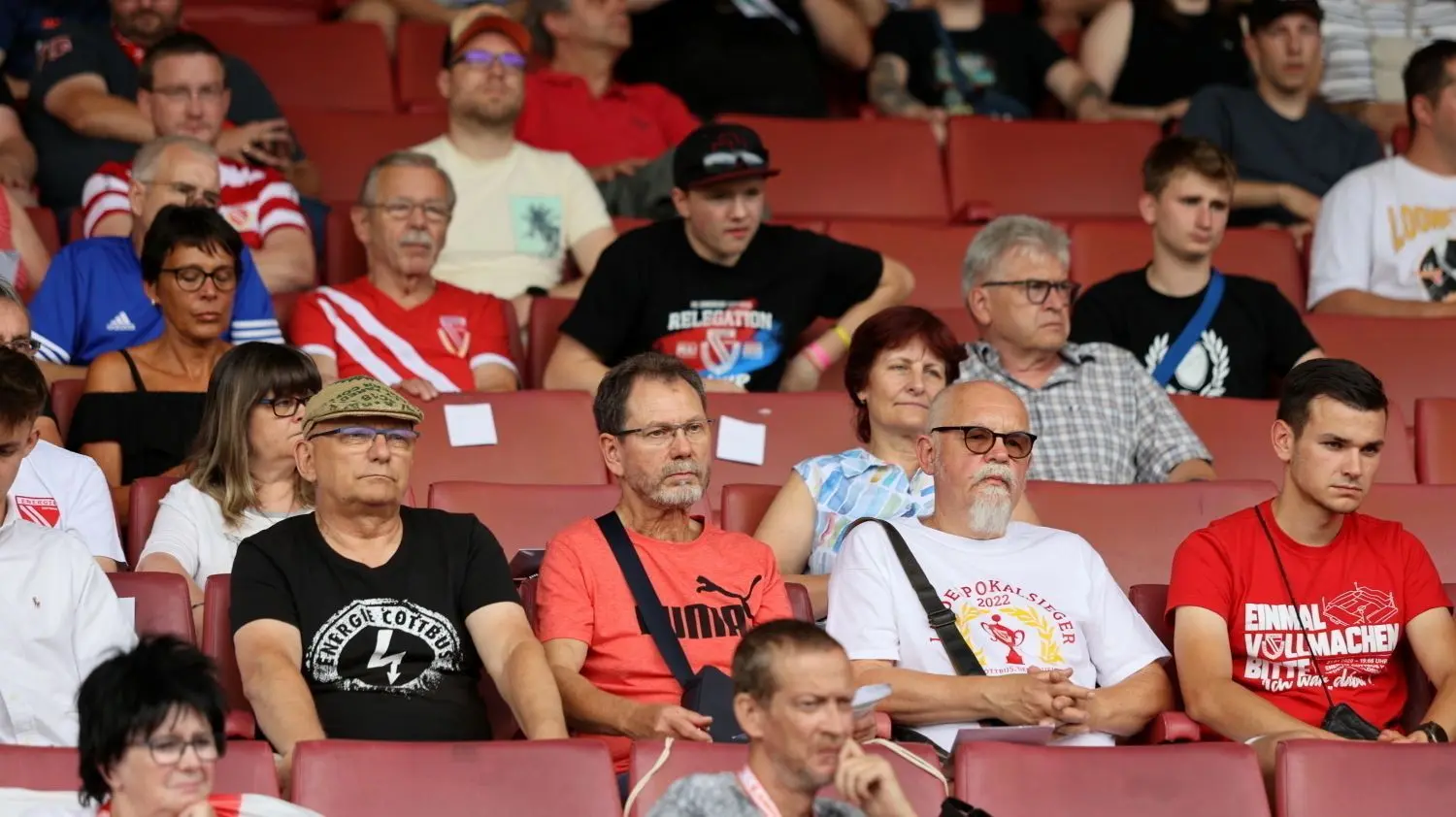 Am 24. Juni 2023 trägt der FC Energie Cottbus seine Mitgliederversammlung auf der Westtribüne des Stadions der Freundschaft aus.