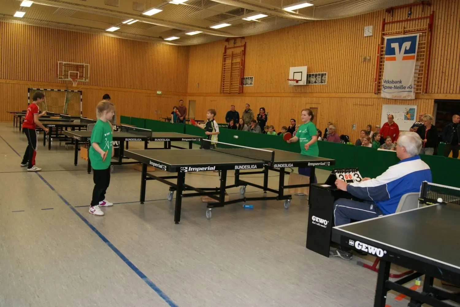 Bei der Mini-Meisterschaft ermitteln Mädchen und Jungen in der Sporthalle der Europaschule am Samstag die Besten. ⇥