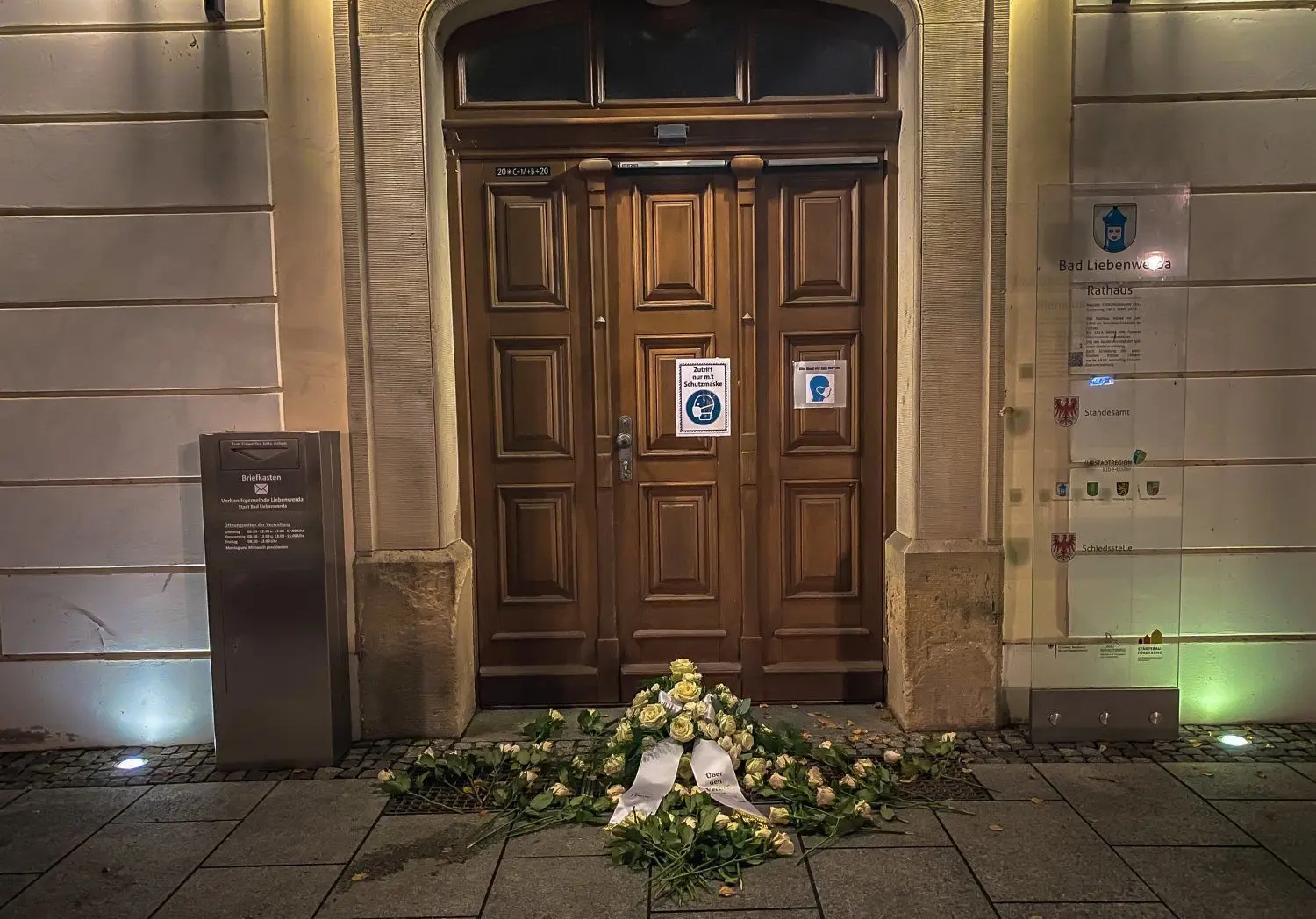 Protest vor dem Rathaus Bad Liebenwerda