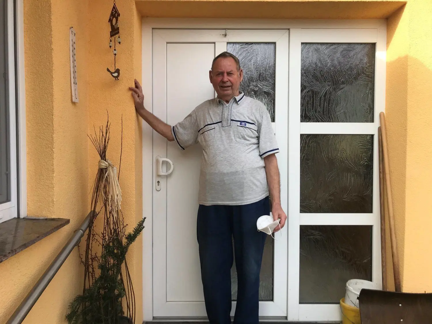 Jürgen Ende (80) aus Peitz wartet bislang vergeblich auf einen Impftermin.