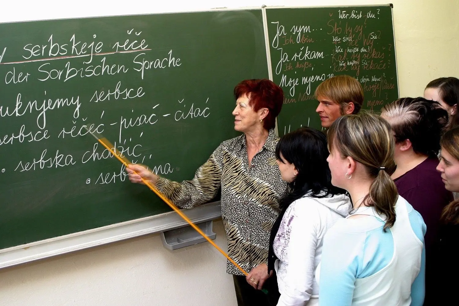 Mitunter gibt es im Lessing-Gymnasium auch Sorbisch-Unterricht für Erwachsene. Lehrerin hier ist Waltraud Hartmann (l.).