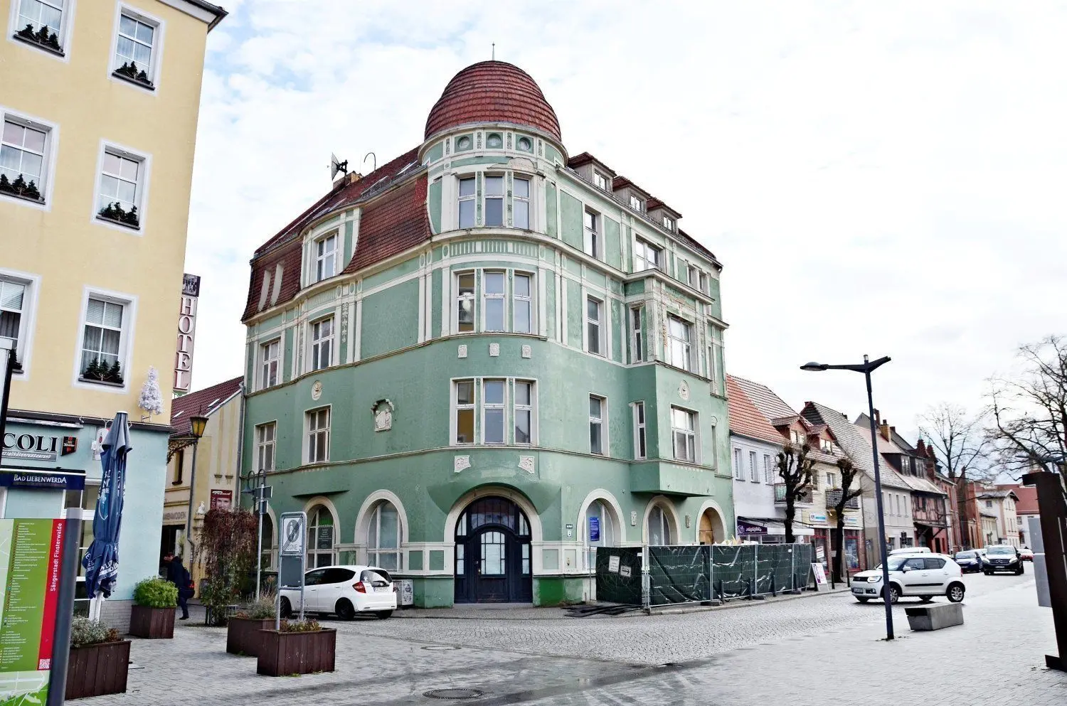 Die Deutsche Bank ist aus dem Eckhaus am Markt 33 ausgezogen. Es war die einzige Filiale des Geldinstituts in Finsterwalde.