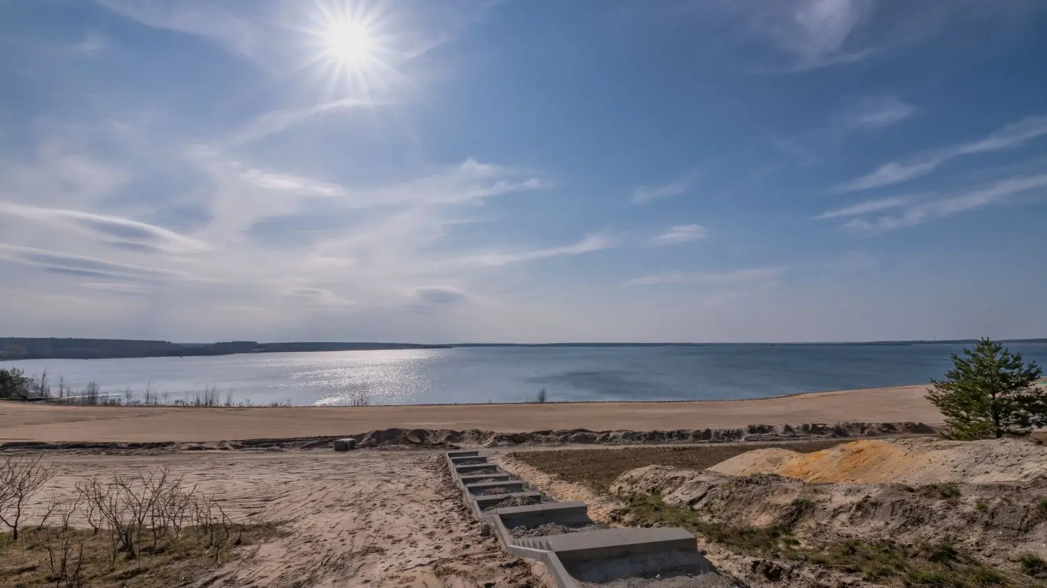 Im nächsten Jahr sollen sich hier Sonnenhungrige an den Strand legen, aber nicht ins Wasser steigen können.