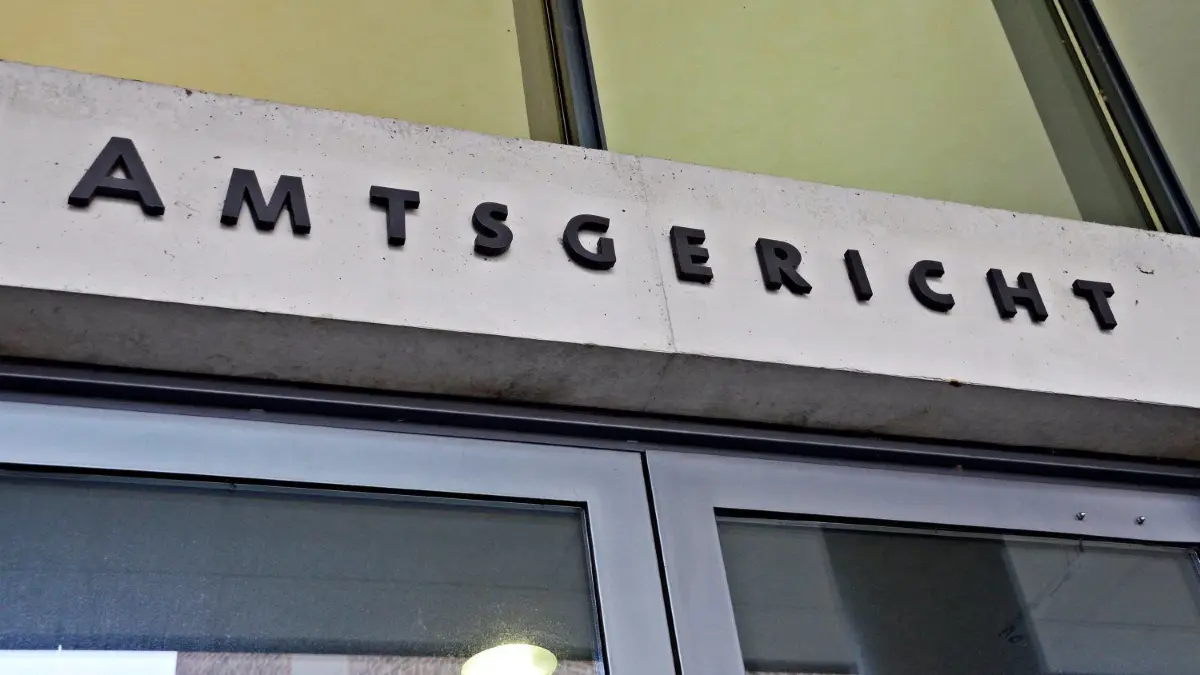 Trotz eines Bargelddiebstahls aus einer Wohnung in Finsterwalde ist ein Mann im Amtsgericht Bad Liebenwerda straffrei davon gekommen.
Amtsgericht Bad Liebenwerda