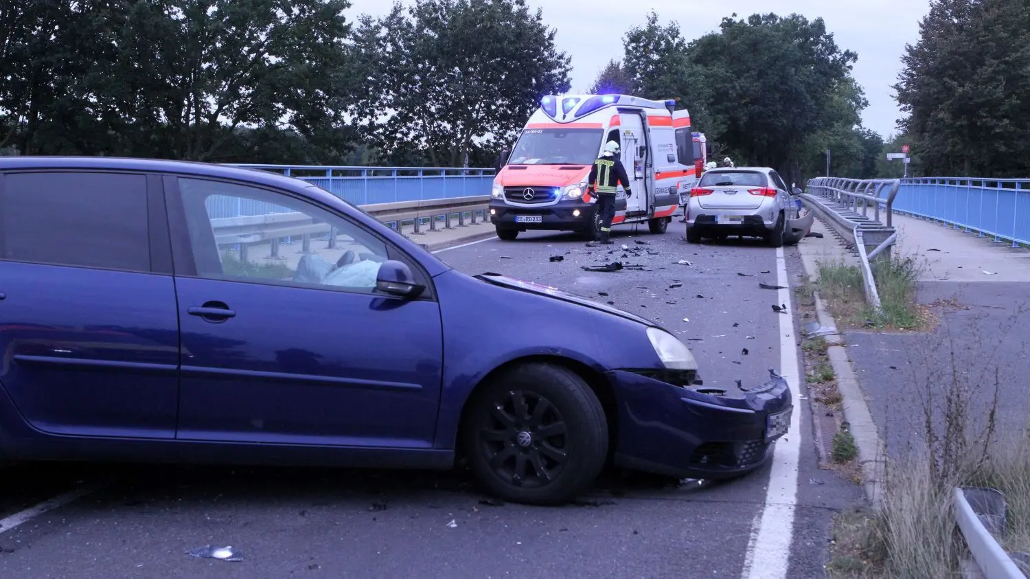 Ein schwerer Verkehrsunfall hat sich am Donnerstagnachmittag zwischen Tettau und Lauchhammer ereignet.