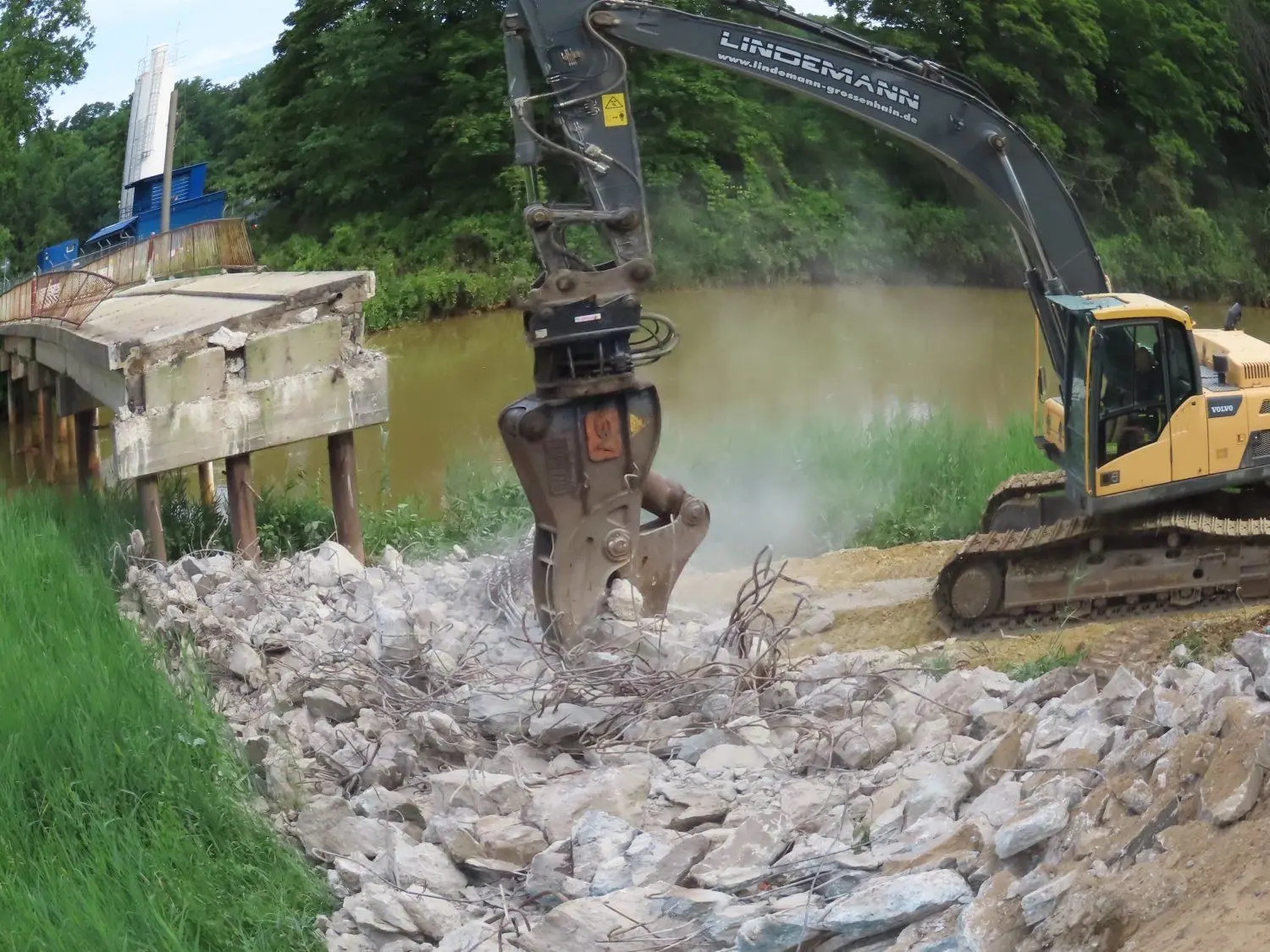 Abriss der Wilhelmsthaler Brücke im Sommer 2021.