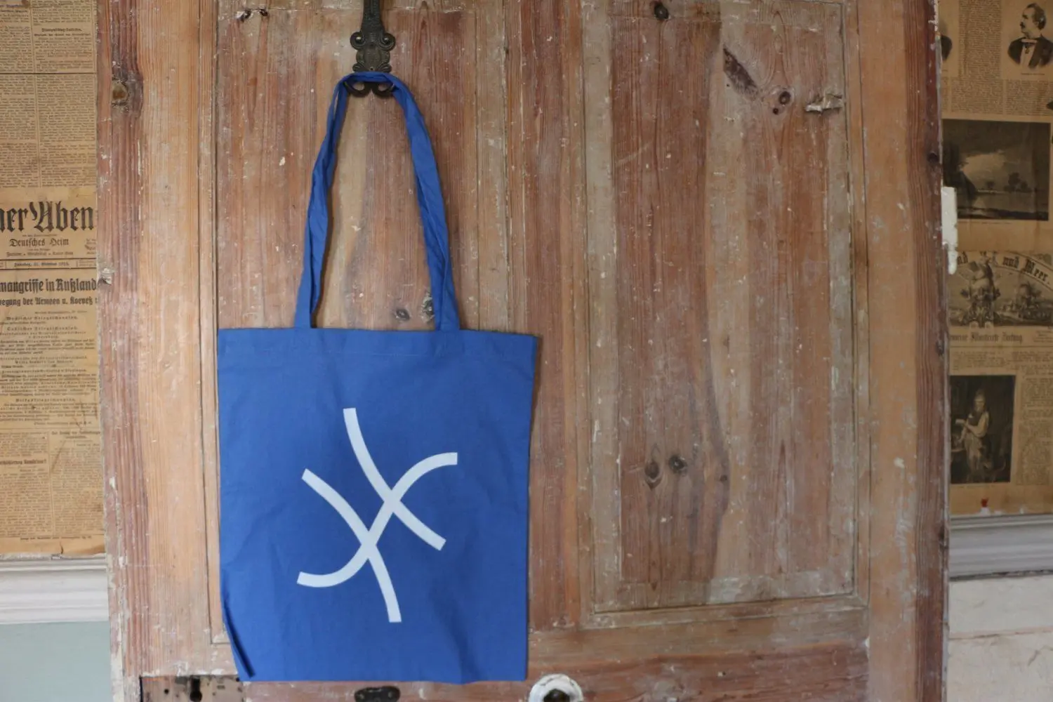 Von wegen NY! Das HY-Logo ist noch viel cooler - hier auf einem blauem Jutebeutel.