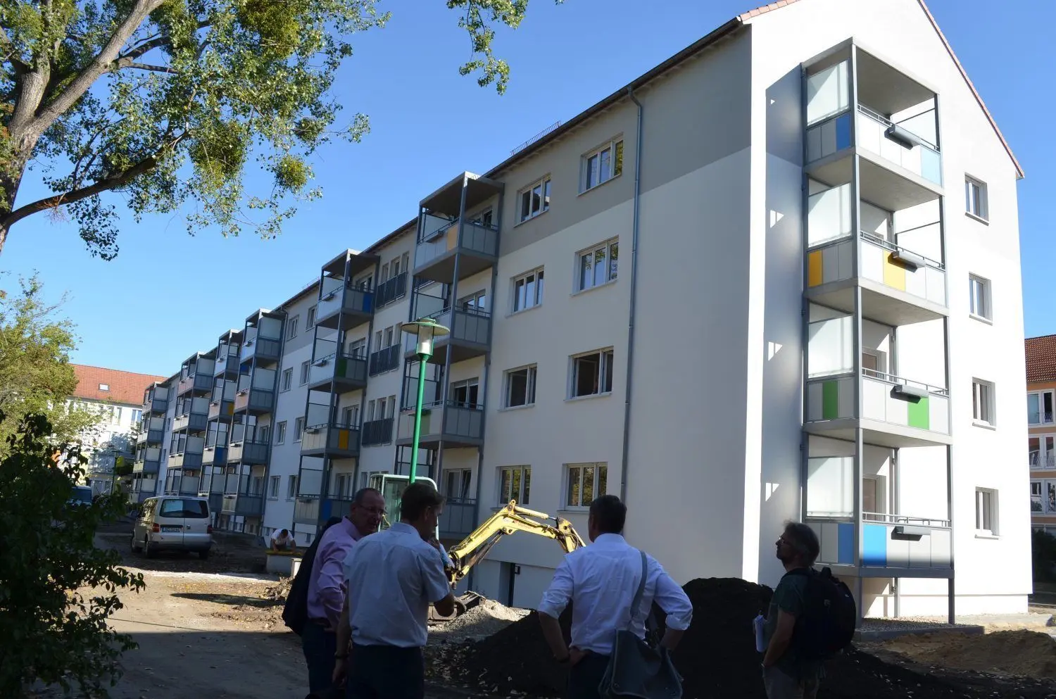 August 2020: Der Wohnblock Günter-Peters-Straße 2 bis 8 im WK I ist fast fertig saniert.