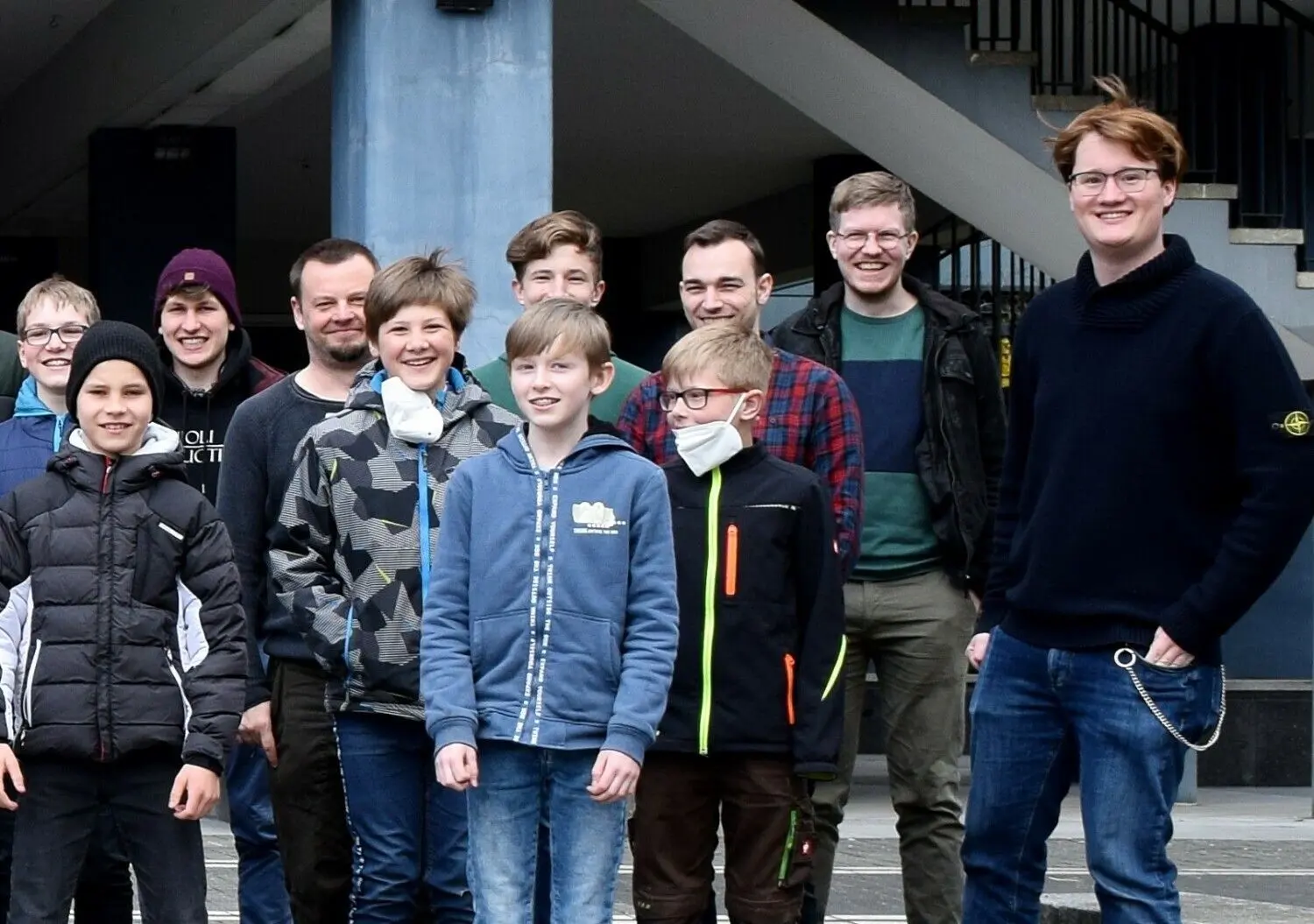 Youtube-Star TheJoCraft (ganz rechts) hat gemeinsam mit Cottbuser Minecraft "gespielt" und Ideen für die Stadt der Zukunft entwickelt.