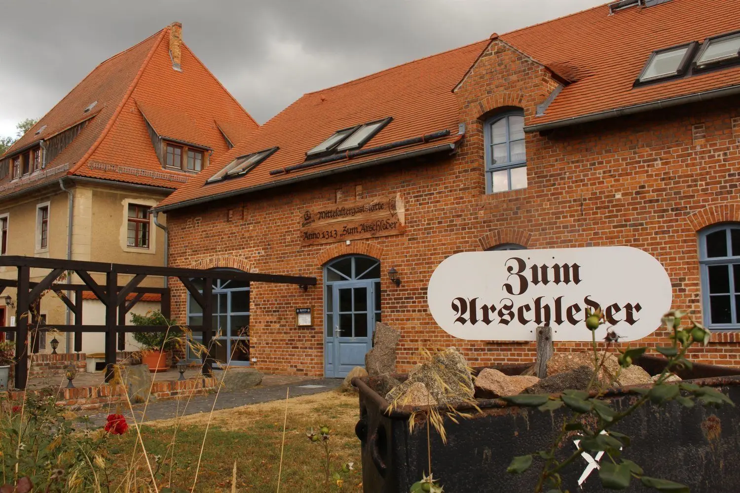 In die einstige mittelalterliche Gaststätte in Rietschen wird Anfang November neues Leben einziehen. Einen Namen für das neue Restaurant gibt es bislang noch nicht.