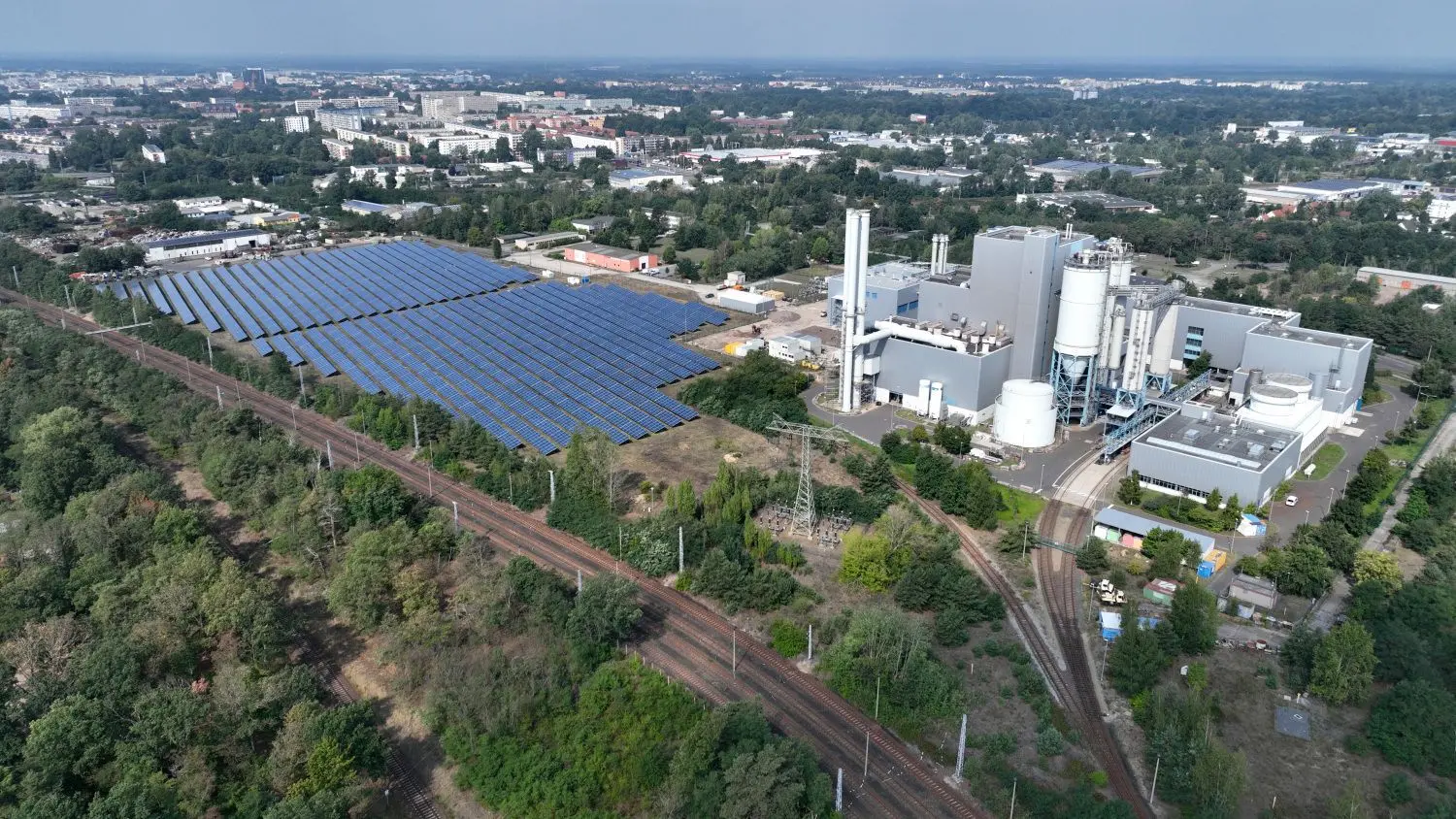 Das Cottbuser Heizkraftwerk wird von Braunkohle- auf Gasbetrieb umgestellt.