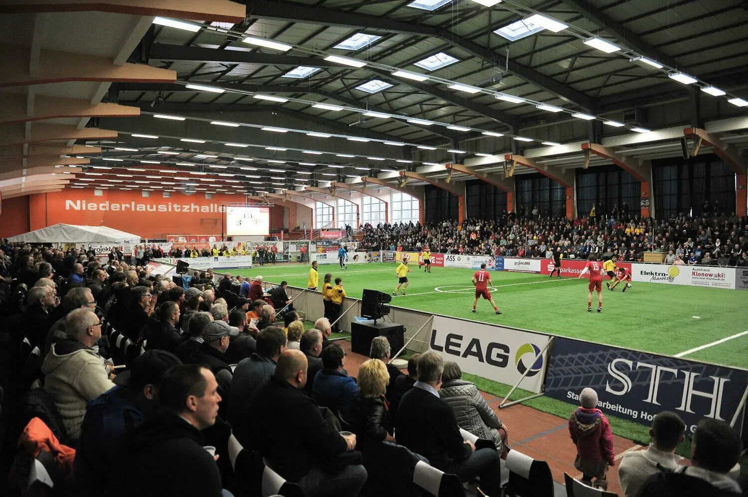 Super Stimmung soll es auch in diesem Jahr bei den Turnieren in der Niederlausitzhalle geben.