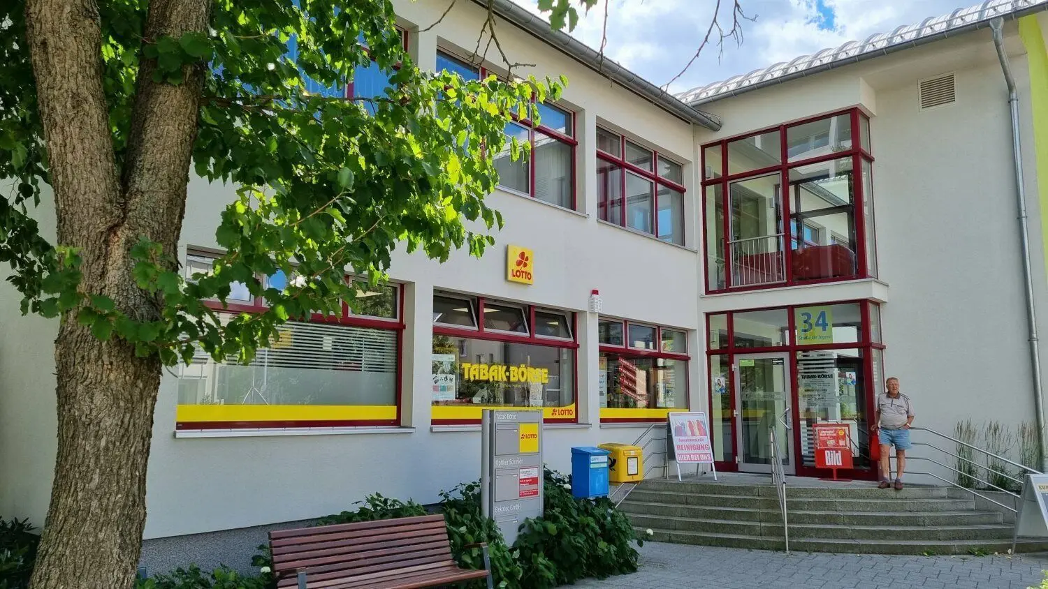 Tabakbörse im ehemaligen Spreewiesel-Center.