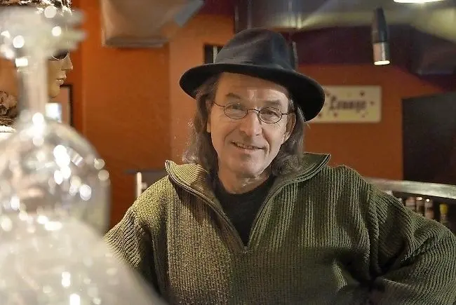 Frieder Friedersdorf ist Chef im Cottbuser Club Bebel. Der hat sich öffentlich zur eigenen Situation in Corona-Zeiten geäußert und zu Spenden aufgerufen. Zahlreiche Unterstützer haben sich bereits gefunden.