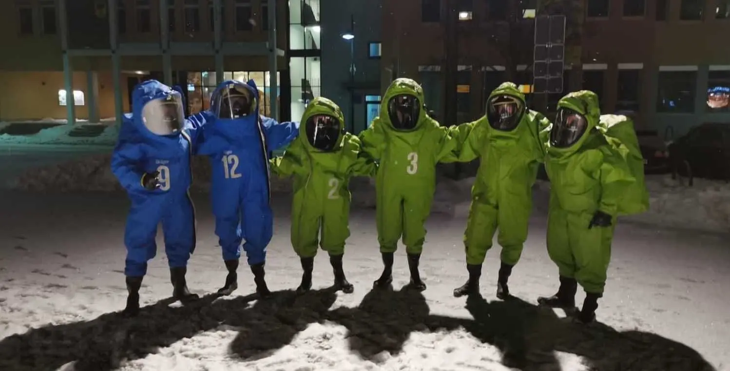 Jährlicher Chemikalienschutzanzug-Belastungslauf der Feuerwehr Lübben
