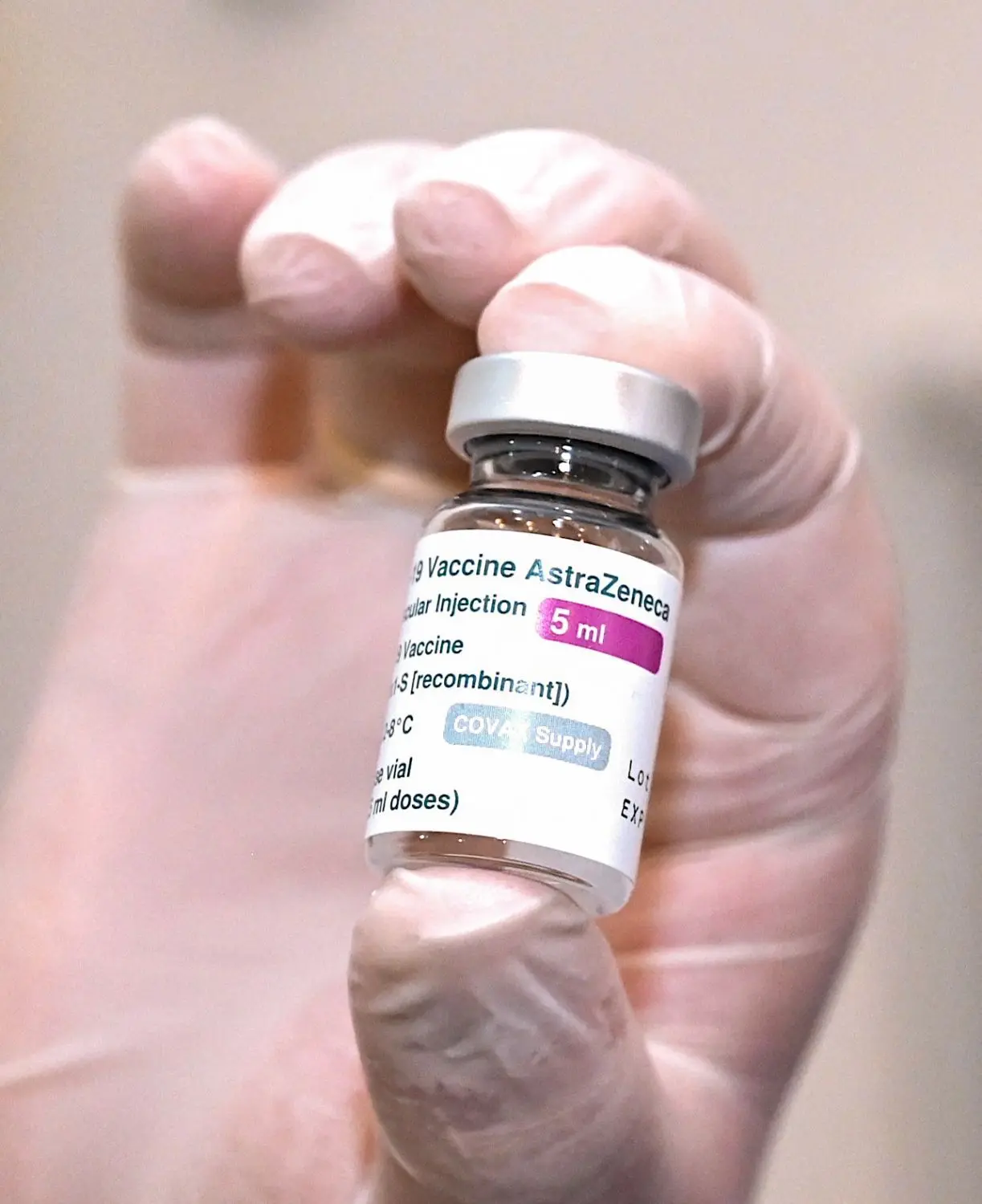 Die Ema empfiehlt, weiterhin mit Astrazeneca zu impfen. Das ist die richtige Entscheidung, findet unser Autor.