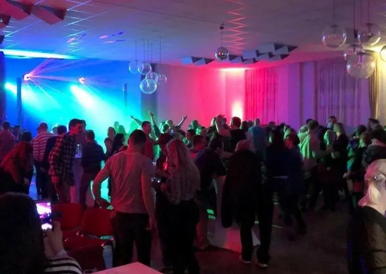 Im Saal der Erholung in Finsterwalde sind schon viele legendäre Partys gestiegen.