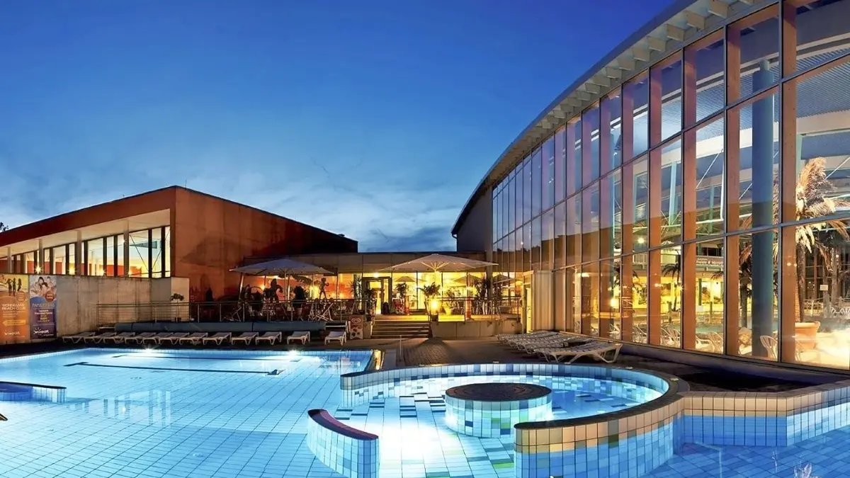 Das Wonnemar in Bad Liebenwerda feiert im Juli 15. Geburtstag und bedarf dringender Modernisierungen und Erweiterungen.⇥
Wonnemar Bad Liebenwerda