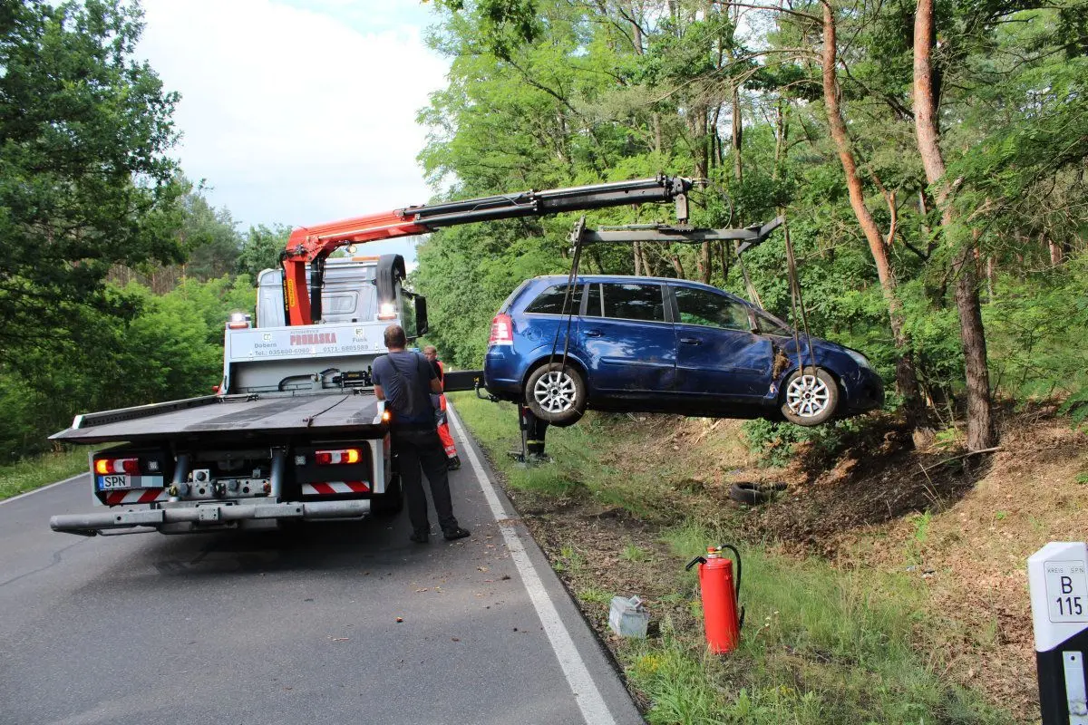 Gegen 17 Uhr ist es am Nachmittag des 26. Juni auf der B115 zu einem schweren Verkehrsunfall gekommen.
