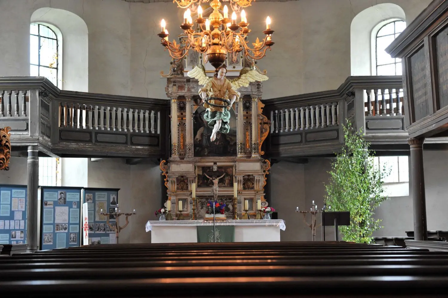 Die evangelische Kirche Kahren.
