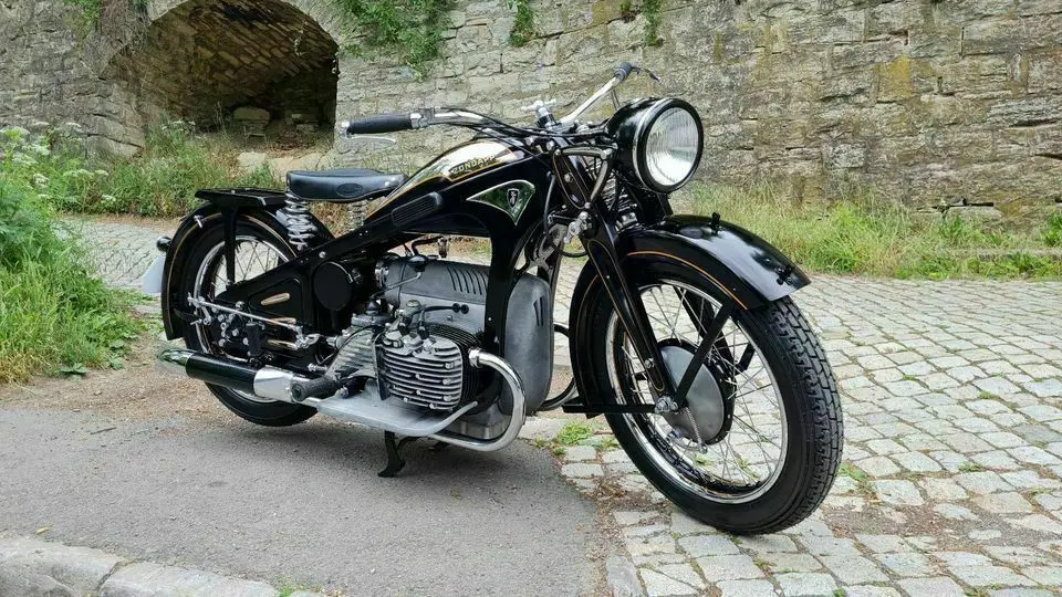Ein Beispielfoto einer Zündapp K800. Ein solches Motorrad wurde aus dem Oldtimermuseum, der Mobilen Welt des Ostens, in Calau gestohlen.