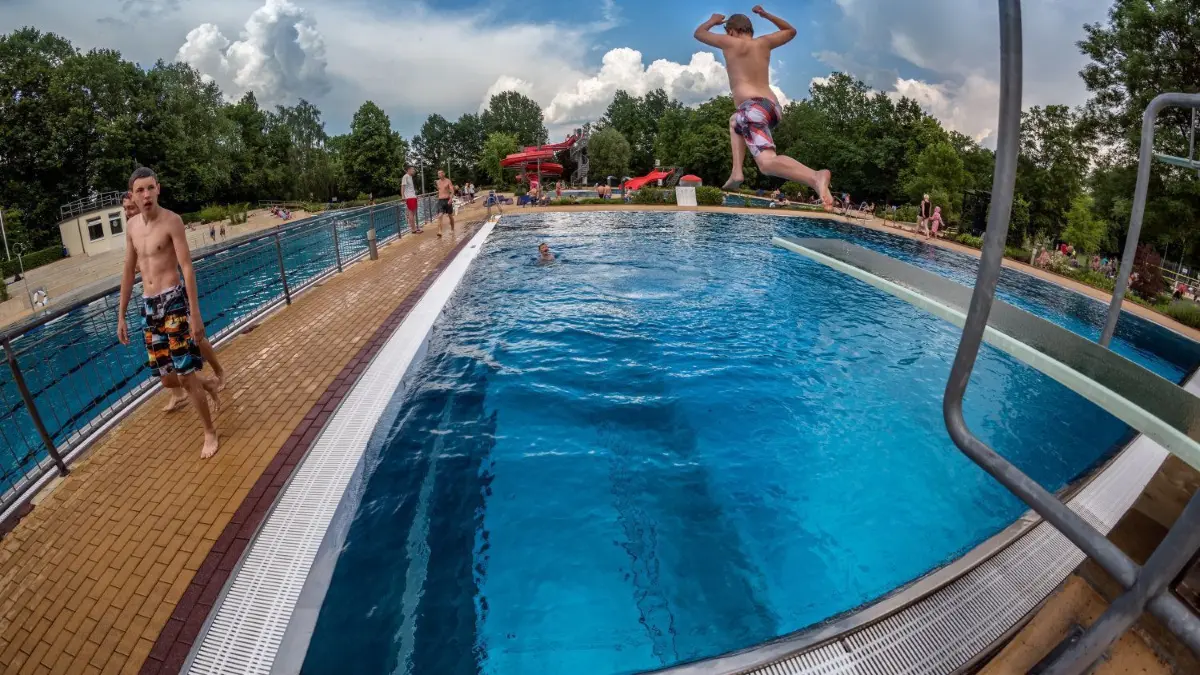 Das Freibad in Forst gehört zu den wichtigen weichen Standortfaktoren der Stadt.