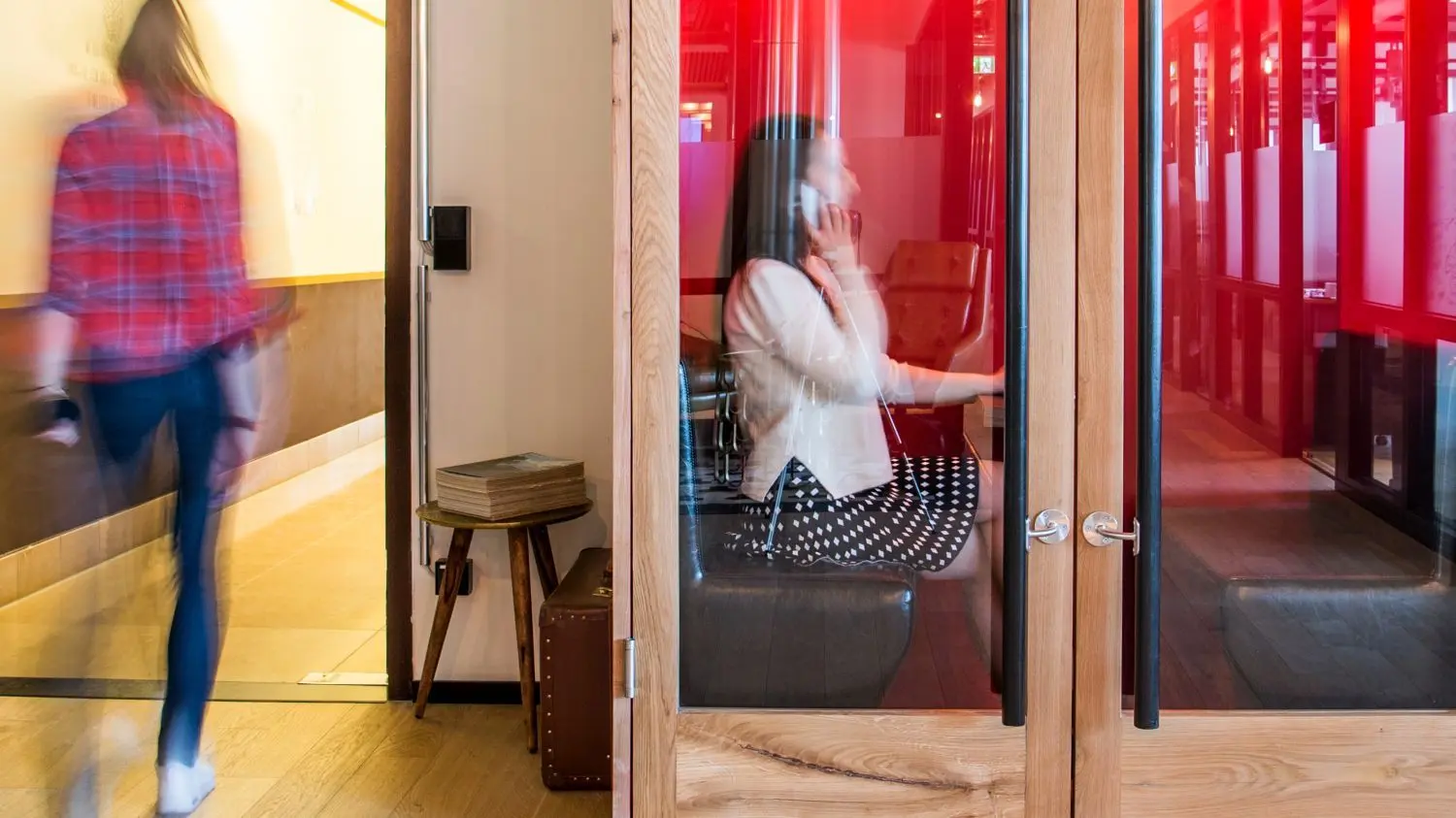 Nebeneinander arbeiten, sich gegenseitig inspirieren, aber nicht stören, das ist die Idee von Coworking. Gibt es jetzt auch in Finsterwalde, Herzberg, Weißwasser und sogar am Kraftwerk Schwarze Pumpe.