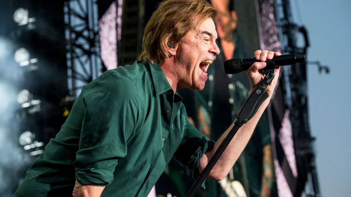 Campino beim Auftritt der Band Die Toten Hosen in Nürnberg.
03.06.2023, Bayern, Nürnberg: Campino beim Auftritt der Band Die Toten Hosen auf der Utopia Stage. Fortsetzung des Open-Air-Festivals Rock im Park. Foto: Daniel Vogl/dpa - ACHTUNG: Nur zur redaktionellen Verwendung im Zusammenhang mit der aktuellen Berichterstattung und nur mit vollständiger Nennung des vorstehenden Credits +++ dpa-Bildfunk +++