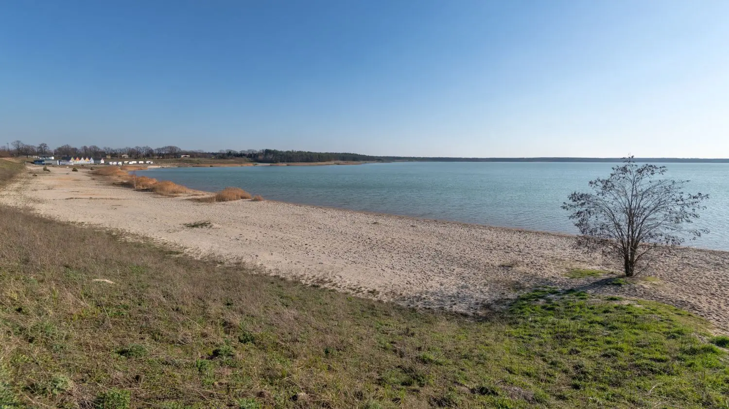 Auch der Partwitzer See gehört zum Lausitzer Seenland und ist einen Besuch wert (Archivfoto).