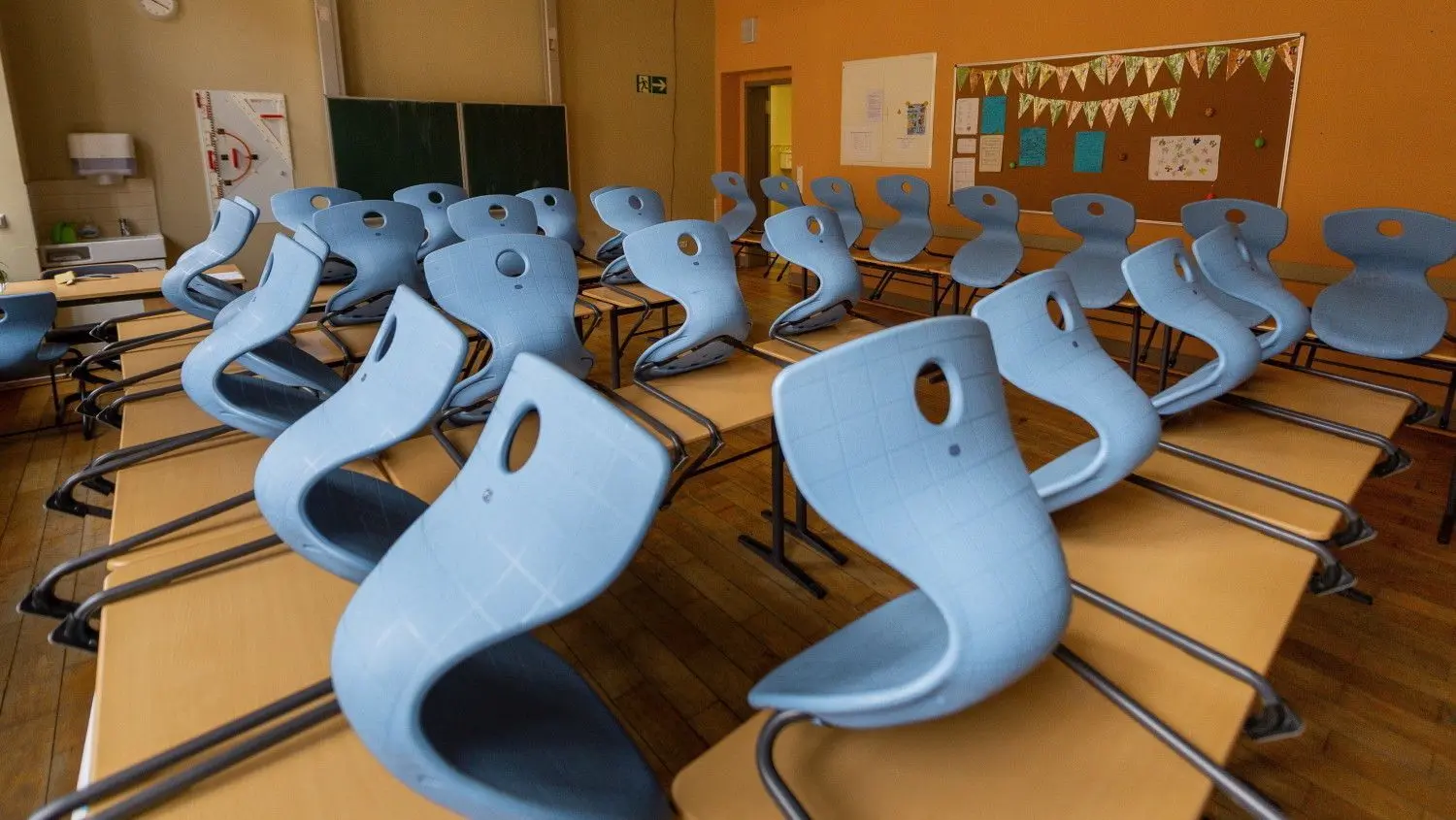 Durch die Bundesnotbremse sind die Schulen im Kreis Görlitz seit dem 26. April wieder geschlossen. Ausgenommen sind Förderschulen und Abschlussklassen.