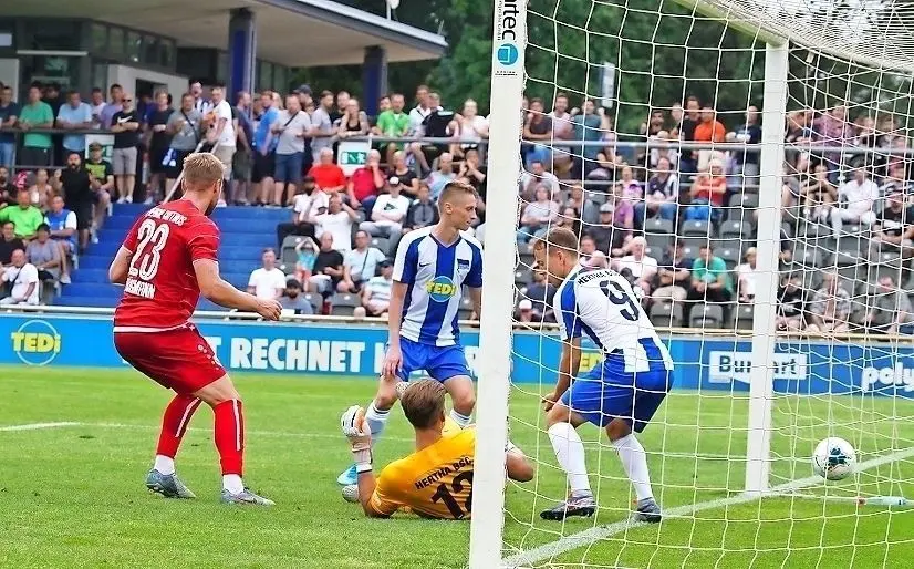 FCE-Angreifer Felix Brügmann traf kurz vor der Pause zum zwischenzeitlichen 2:2-Ausgleich.
