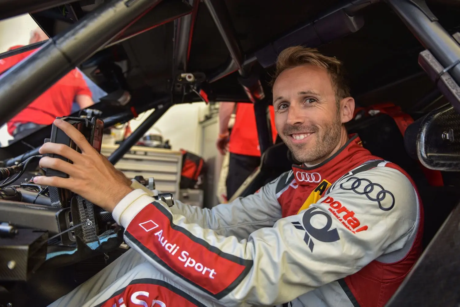 Beim Medientag auf dem Lausitzring gab sich der 33-Jährige am Dienstag gut gelaunt.