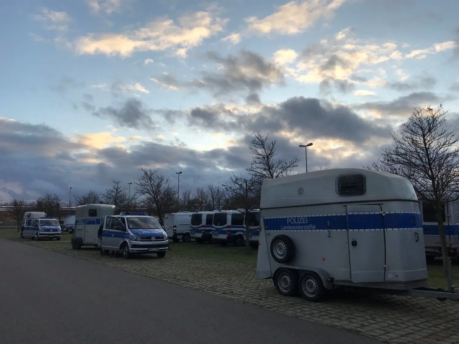 Die Polizei zeigte Präsenz am Kraftwerk.