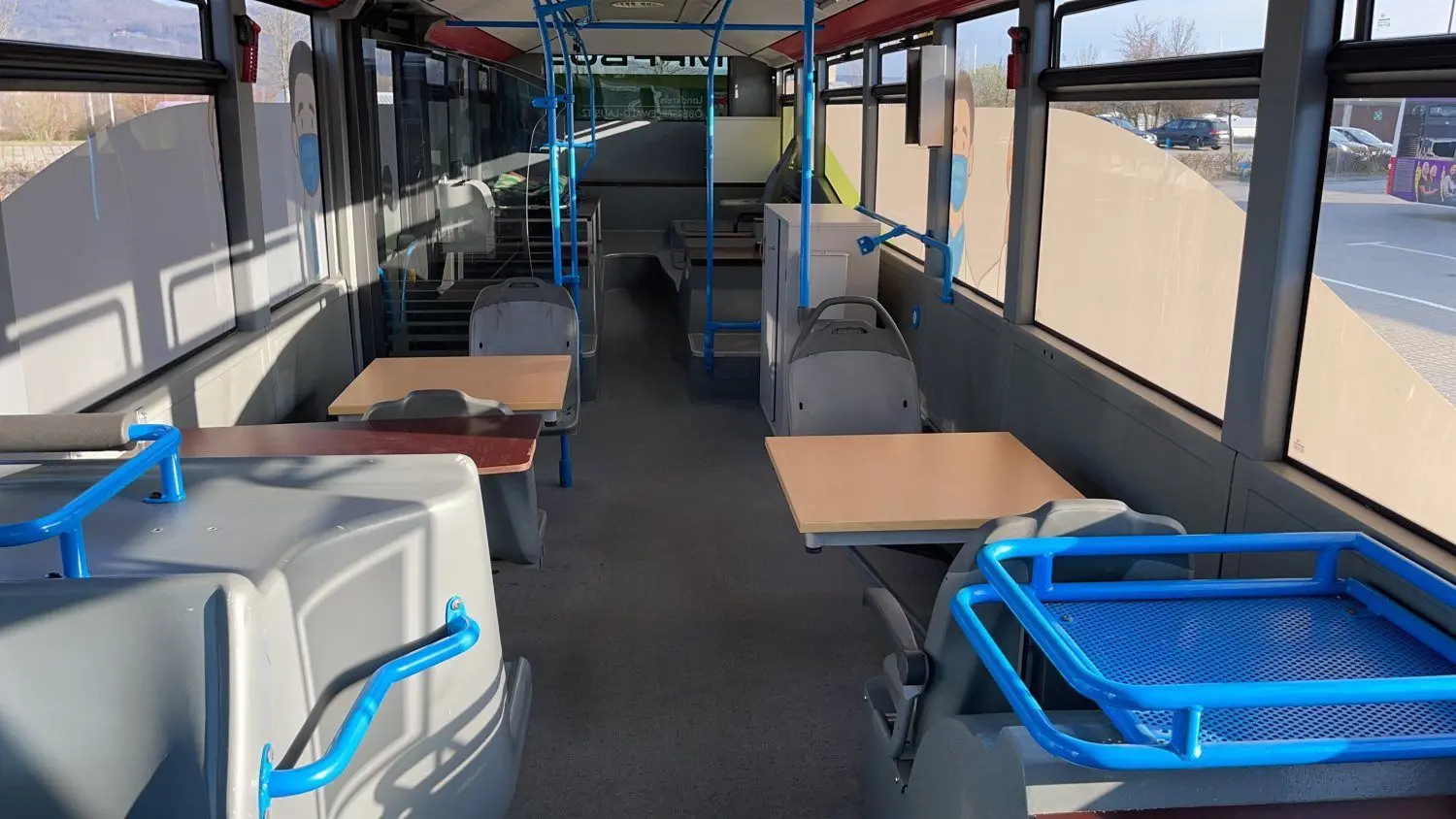 Die Stationen, an denen der Impfbus hält, legen die Kommunen fest. Den Auftakt machen in der kommenden Woche das Amt Ortrand, das Amt Ruhland und die Stadt Lauchhammer.