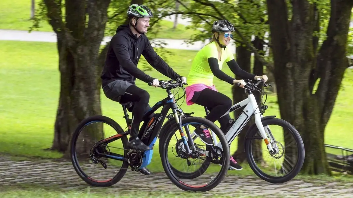 Mit dem Rad in der Natur unterwegs zu sein, macht Spaß, vor allem, wenn die Radwege gut ausgebaut sind. Die AG Radwege in Vetschau legt nun eine Prioritätenliste zur Planung und zum Bau neuer Strecken vor.
Mit dem Rad in der Natur unterwegs zu sein, macht Spaß, vor allem, wenn die Radwege gut ausgebaut sind.