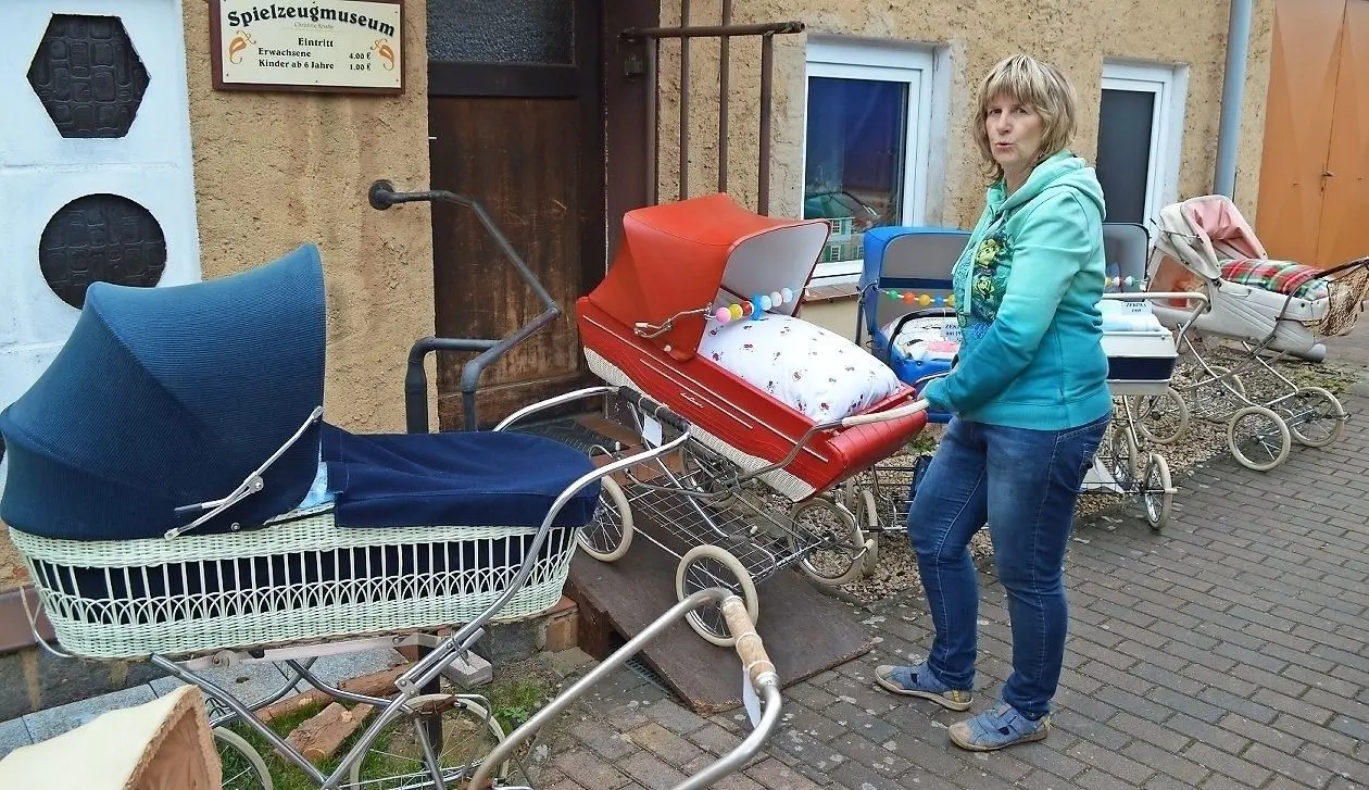 Museum: Zekiwa Kinderwagen in Kackrow | Lausitzer Rundschau